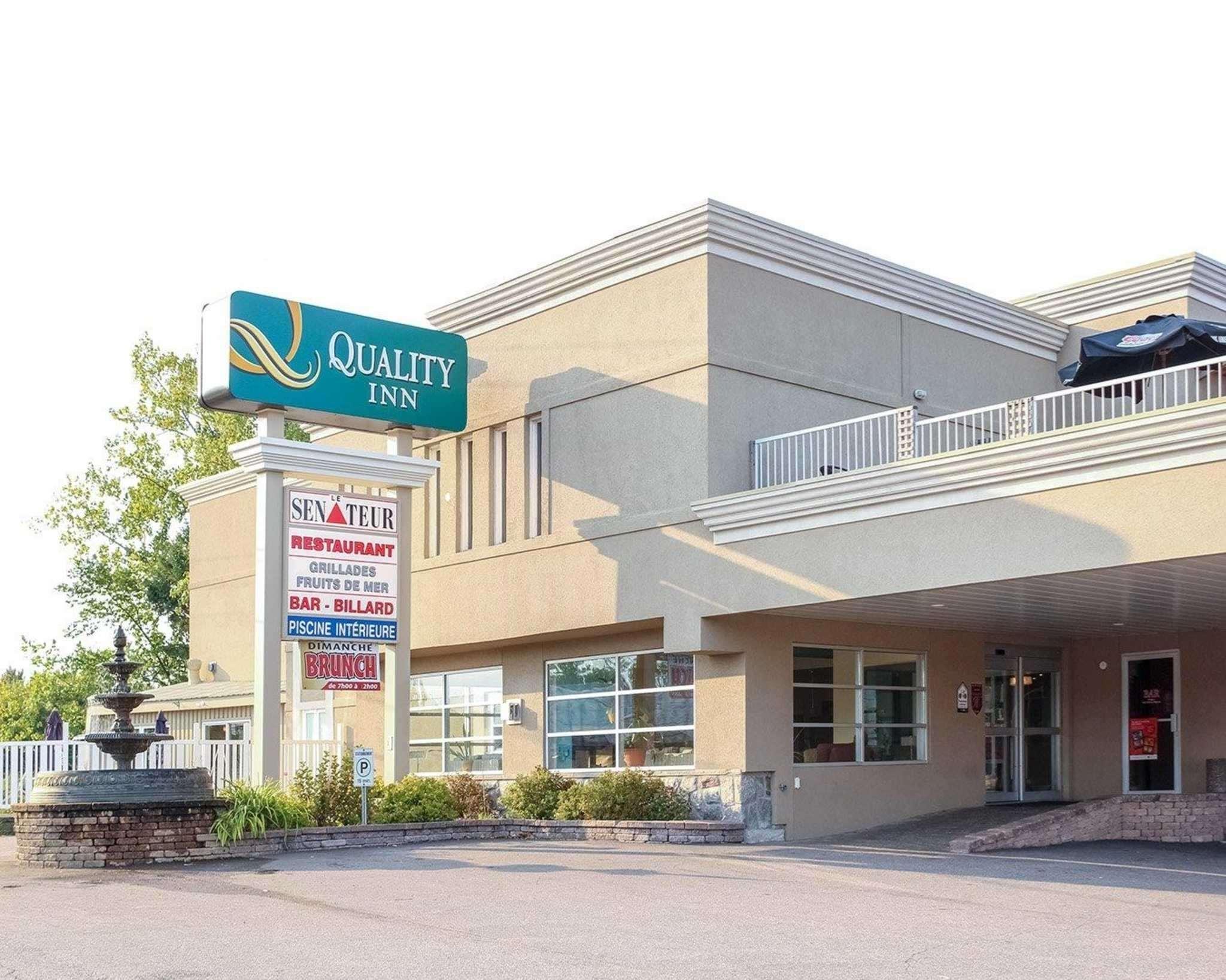 Quality Inn Мон-Лорье Экстерьер фото