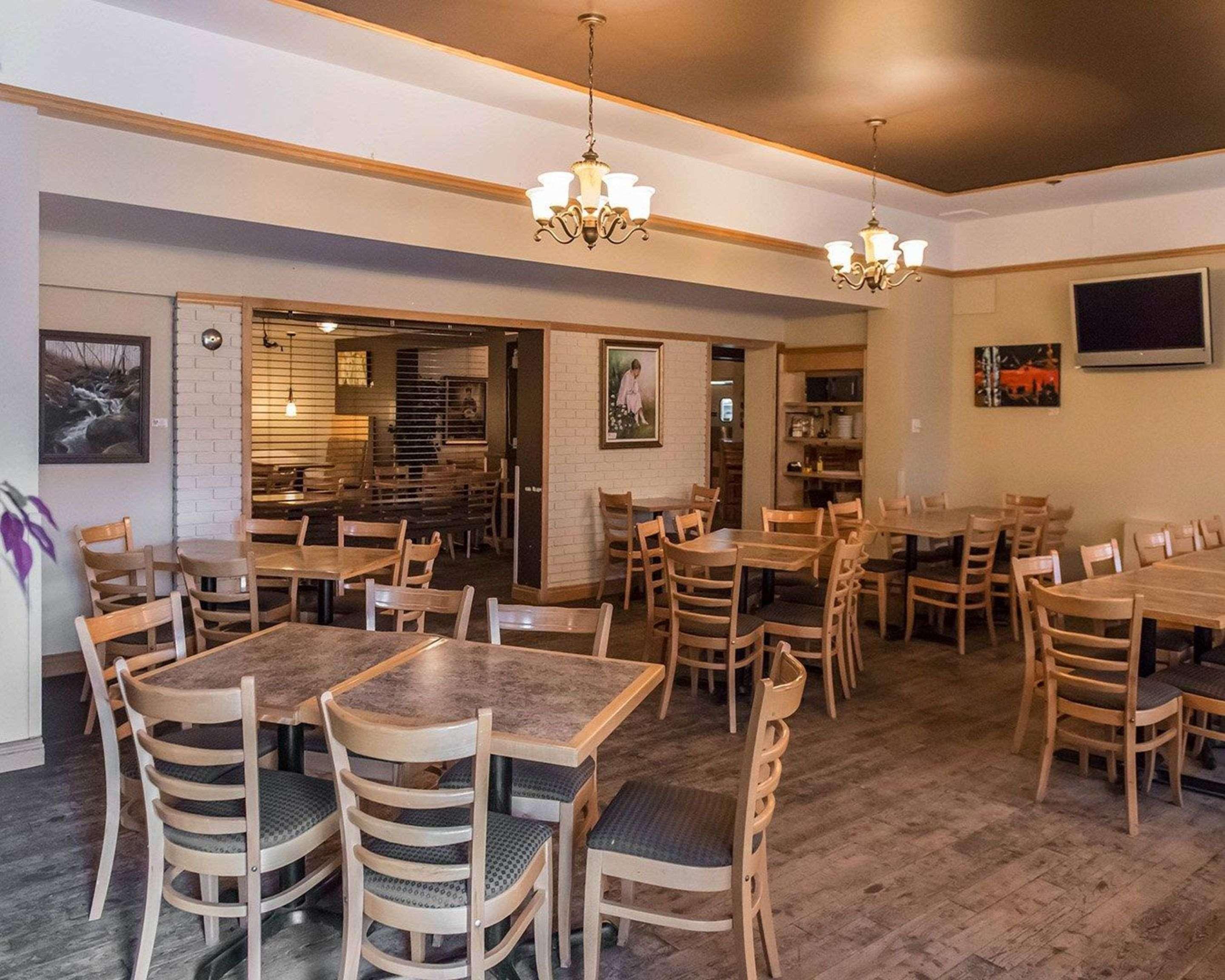 Quality Inn Мон-Лорье Экстерьер фото
